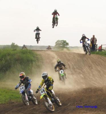 moi av ou  le num 44 a la 3ieme manche a st denis de l hotel ou je fai presque toute la manche 1