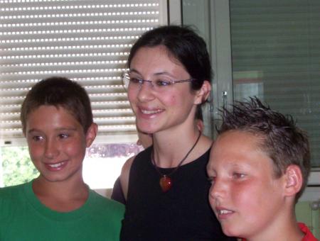 julien C et teddy avec la prof d anglais